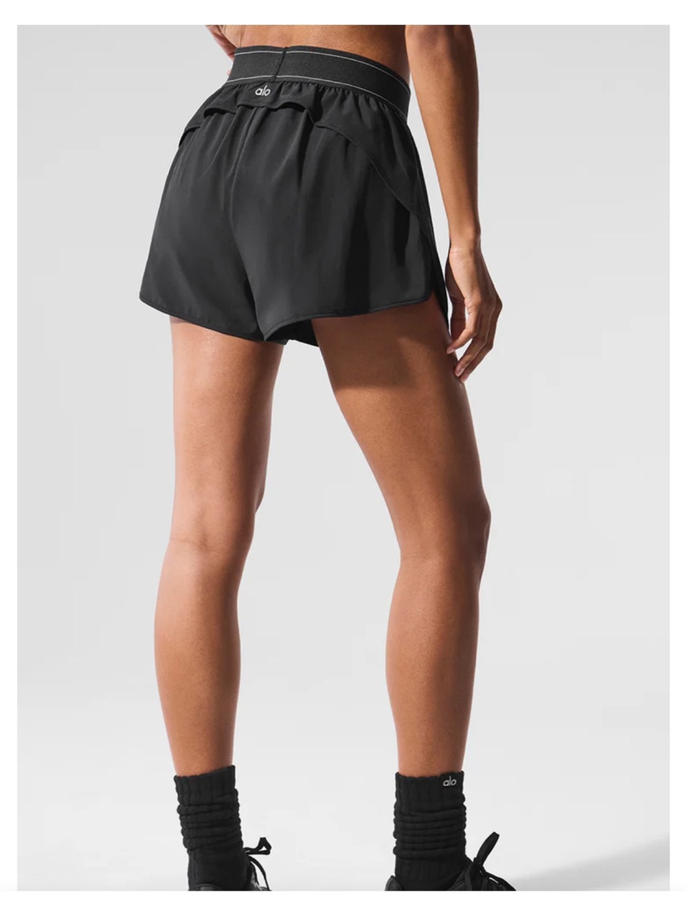 NWT Alo Yoga Match Point Short - Picture 3 of 7